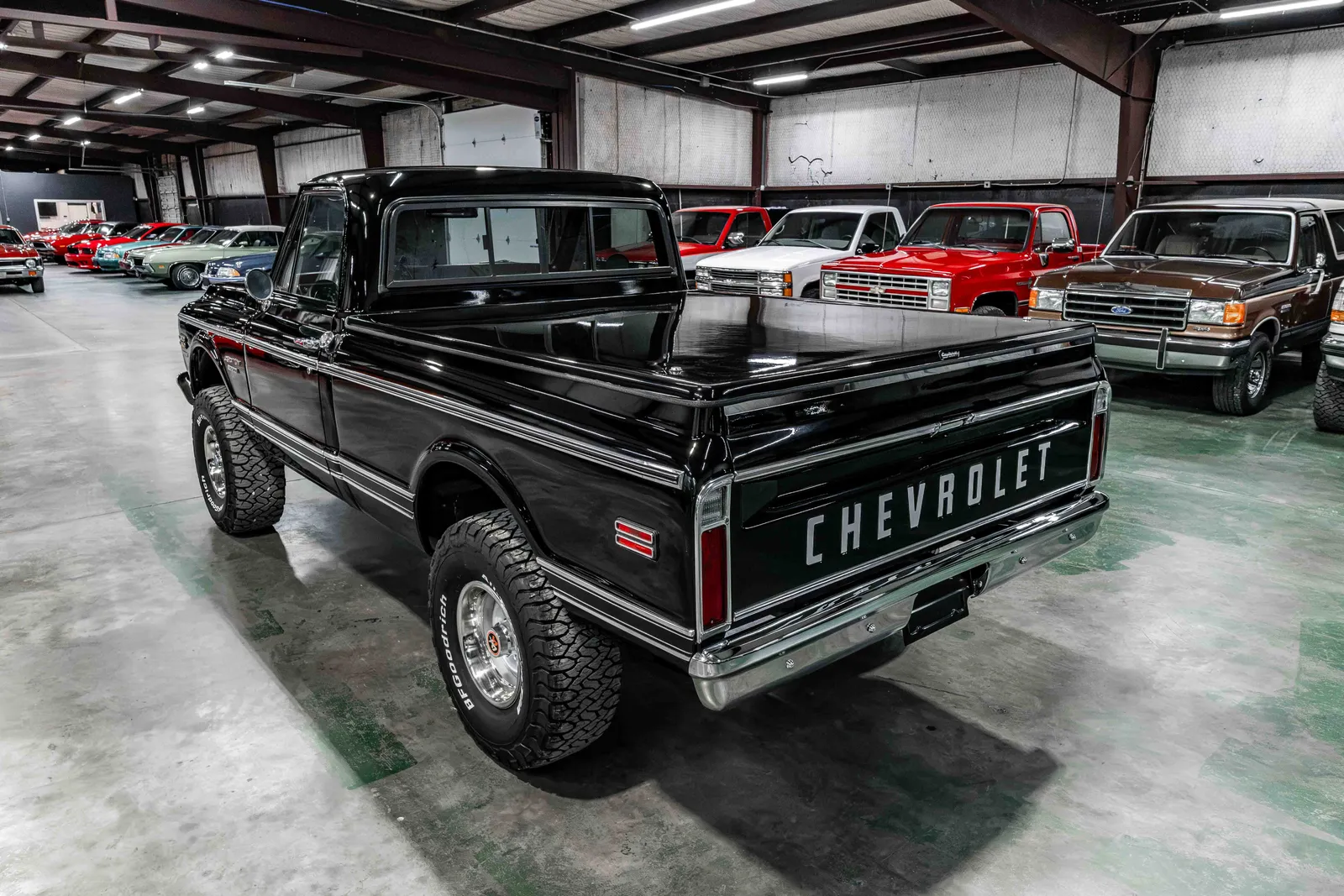Factory Black 1970-Chevrolet-K10-Black-KE140Z129598-35.jpg